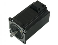 步進(jìn)伺服電機在agv工業(yè)機器人上應(yīng)用到底如何?